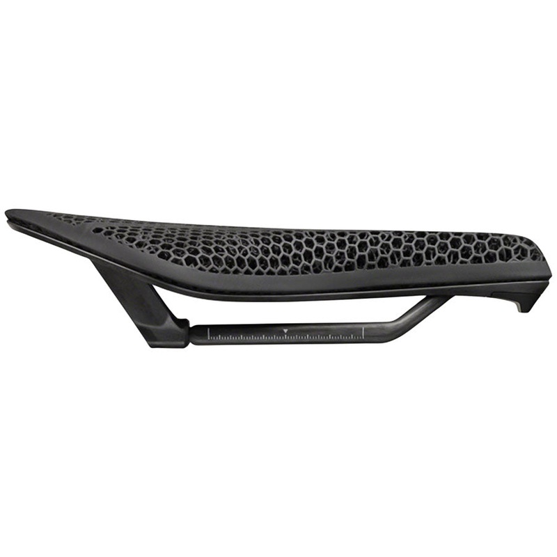 Fizik Transiro Aeris Short Distance R1 Adaptive Saddle – Carbon, 135mm, Black