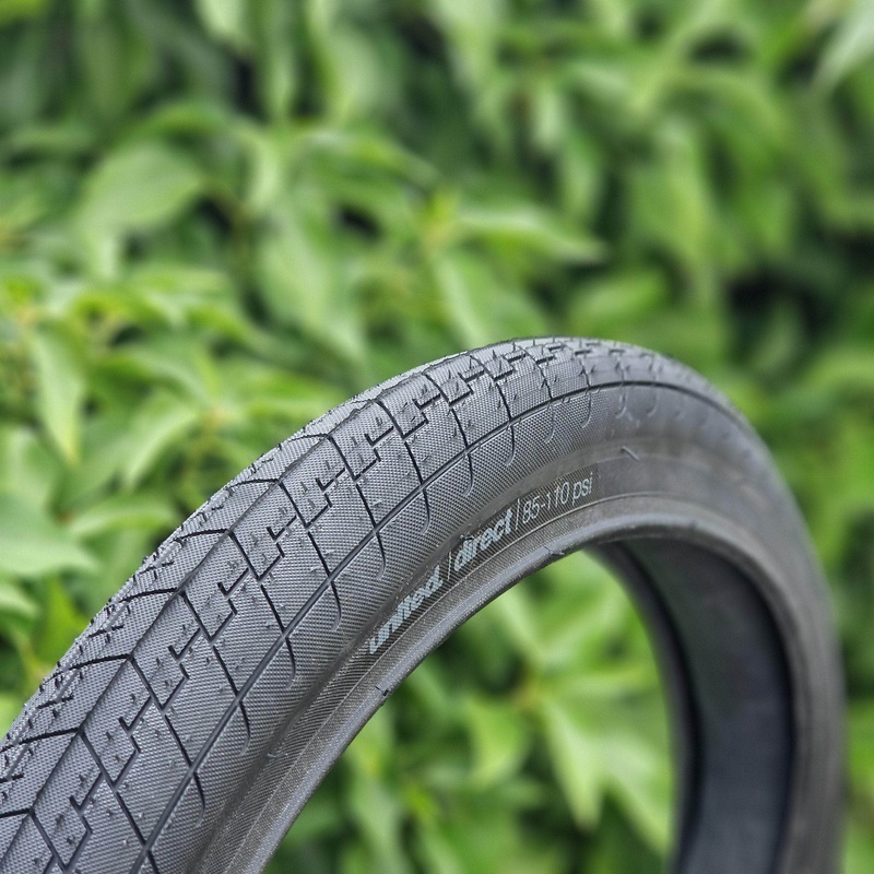United Direct 2.1″ Tyre Black 20 x 2.10