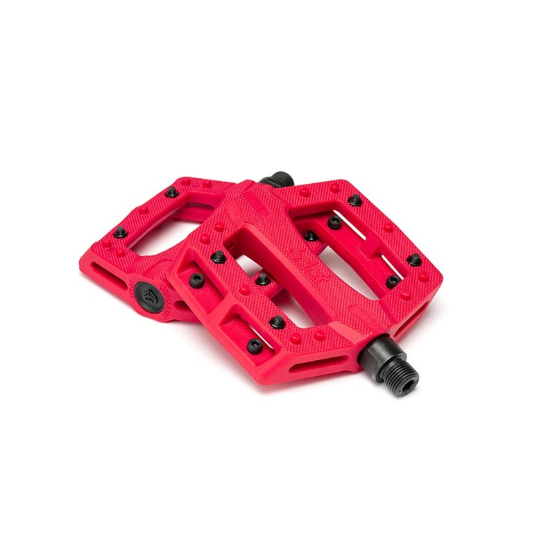 Eclat Contra Platform Pedals Body: Nylon Spindle: Cr-Mo 9/16” Red Pair