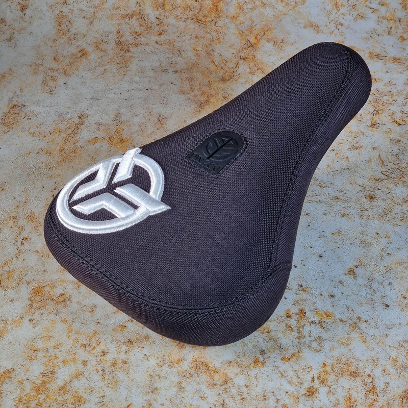 Federal Mid Pivotal Logo Seat Black with Raised White Embroidery