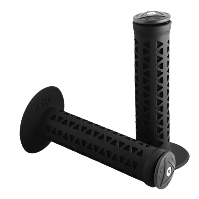 AME Unitron 702 retro BMX grips – Flanged – Black