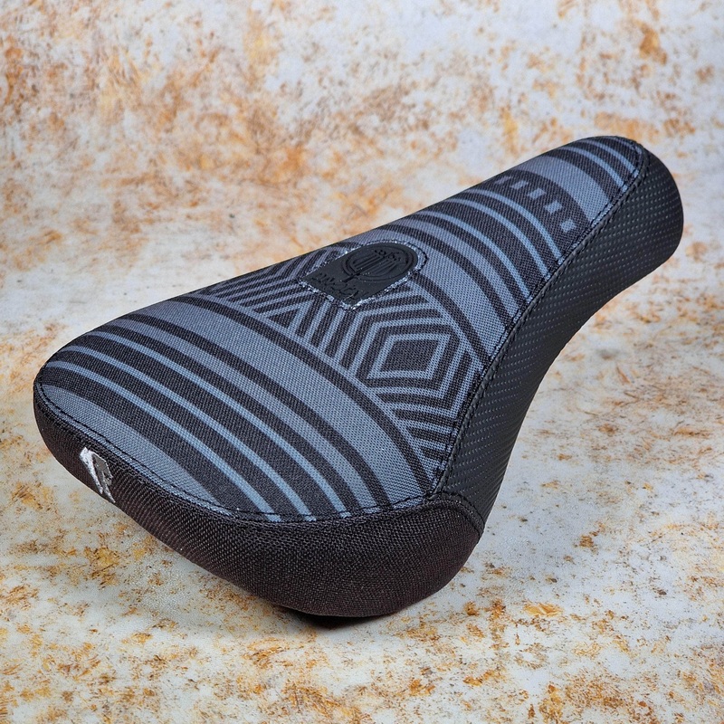 Colony Paterico Fat Pivotal Seat Black Black Fat