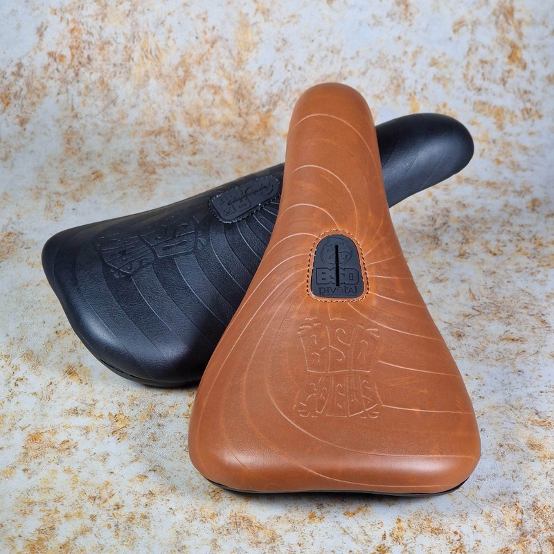 BSD Focus Slim Pivotal Seat Black