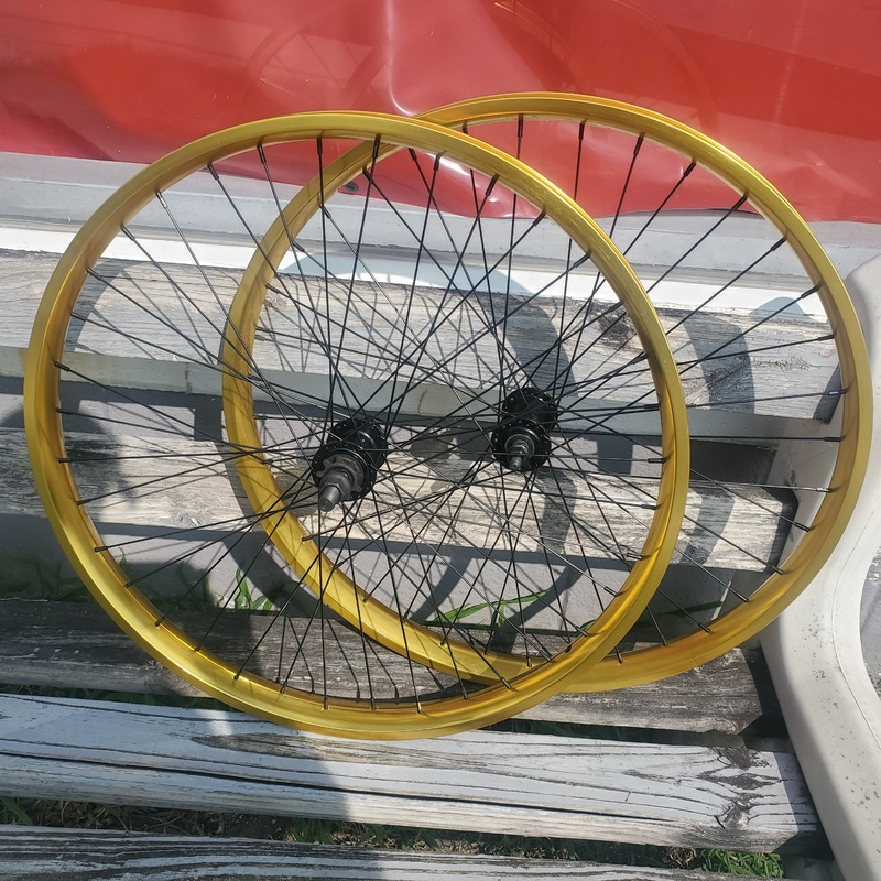 26″ Throne OEM BMX Wheelset (Pair) – 9t RHD – Male – Sealed – Gold