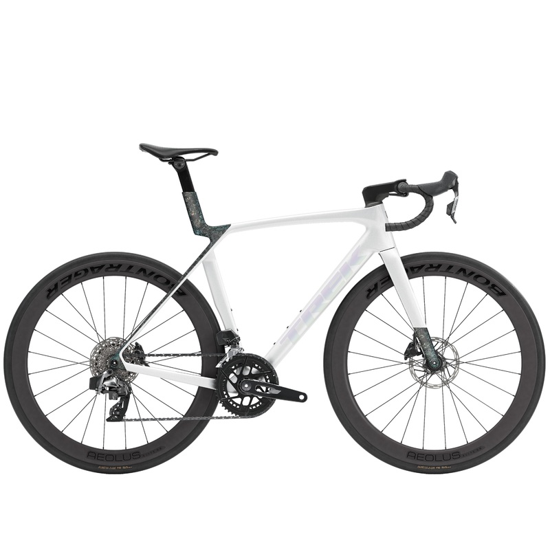 Madone SL 6 AXS M Gloss Crystal White/Matte Deep Smoke